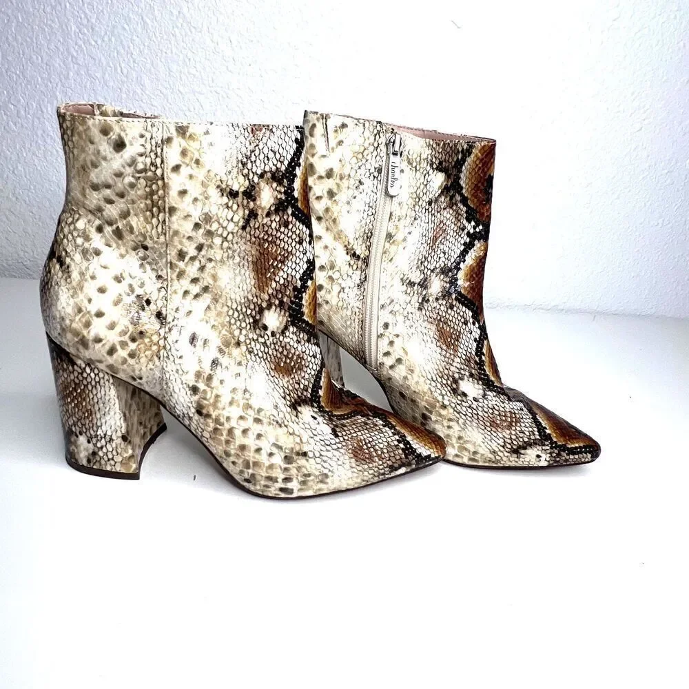 Charles David Ankle Boot print snake Women Block Heel Pointed Toe size 8.5